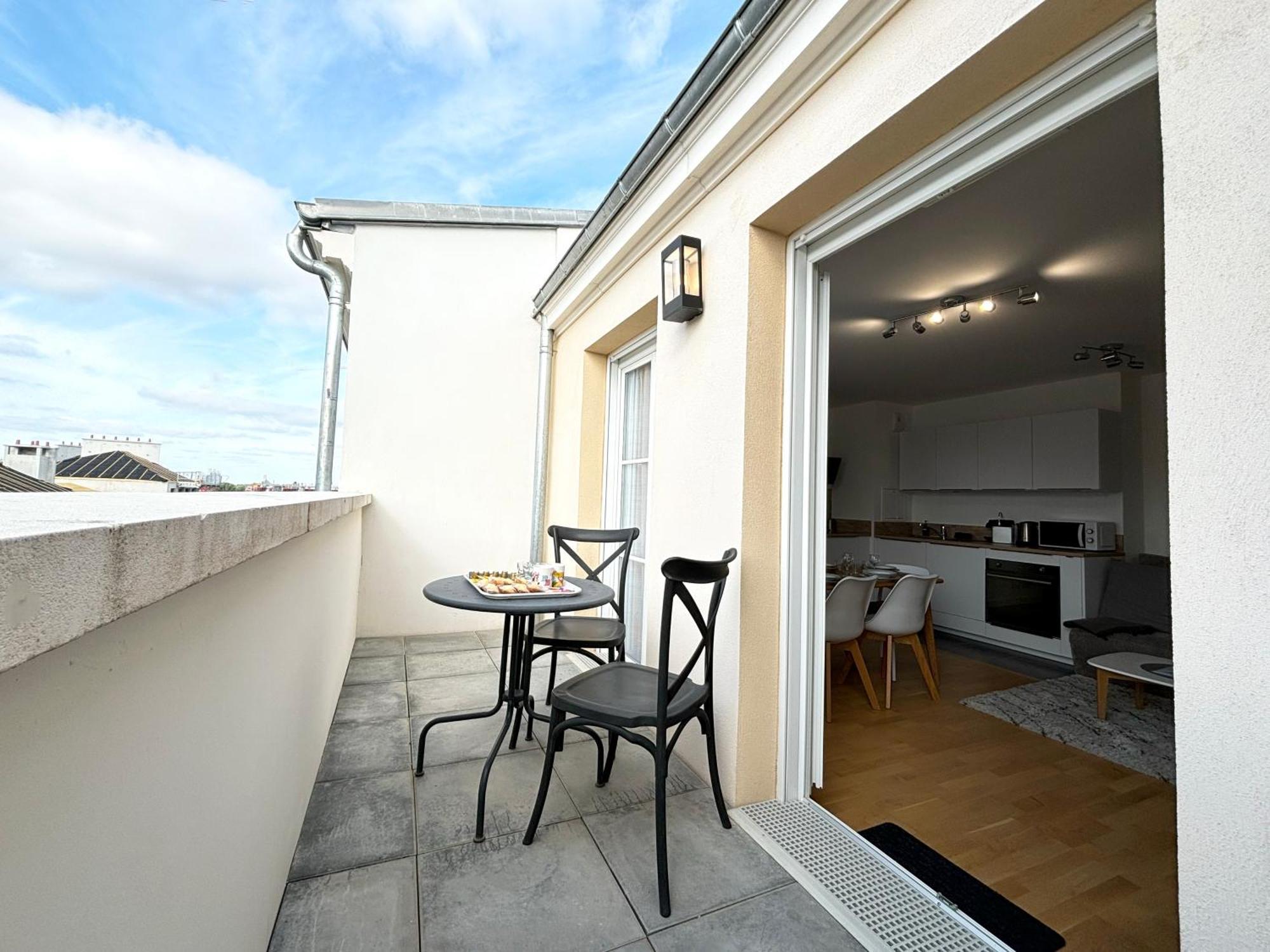 L Eiffel Disney 5Min Paris 35Min Parking Terrasse Serris Exterior foto